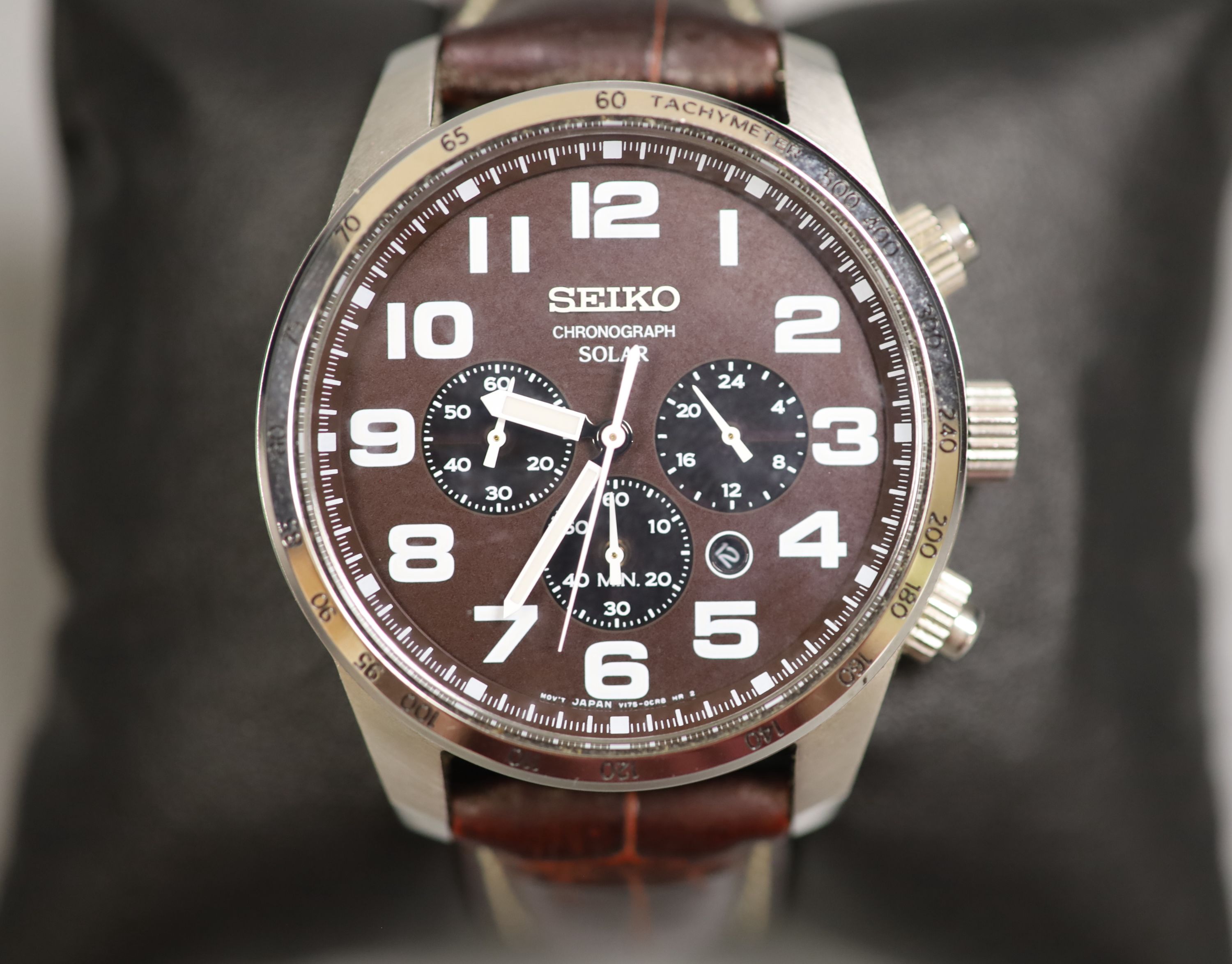 A gentleman's modern stainless steel Seiko Solar chronograph wristwatch, with Seiko box.